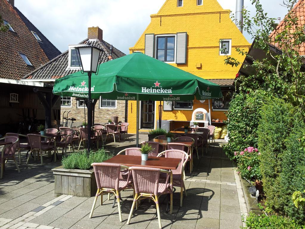 Hotel De Stadsboerderij/ Eetcafe De Brabander Hindeloopen Dış mekan fotoğraf