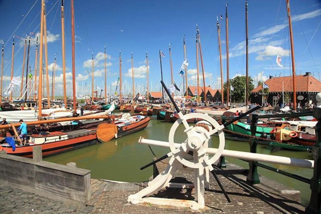 Hotel De Stadsboerderij/ Eetcafe De Brabander Hindeloopen Dış mekan fotoğraf