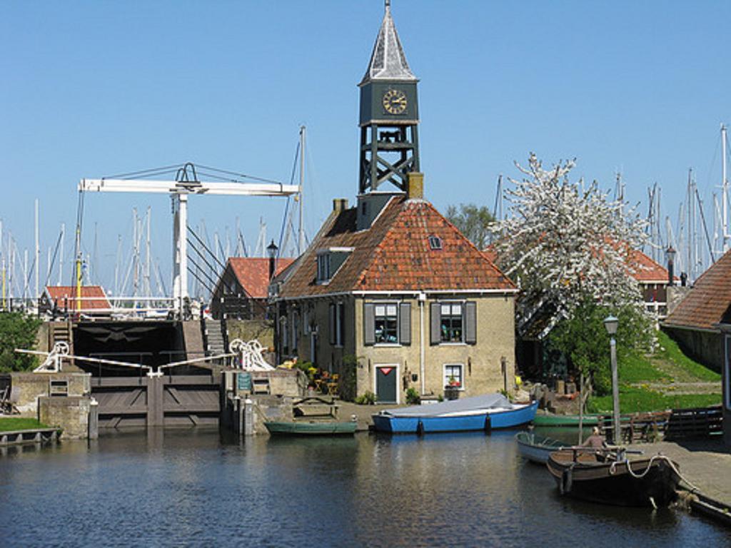 Hotel De Stadsboerderij/ Eetcafe De Brabander Hindeloopen Dış mekan fotoğraf